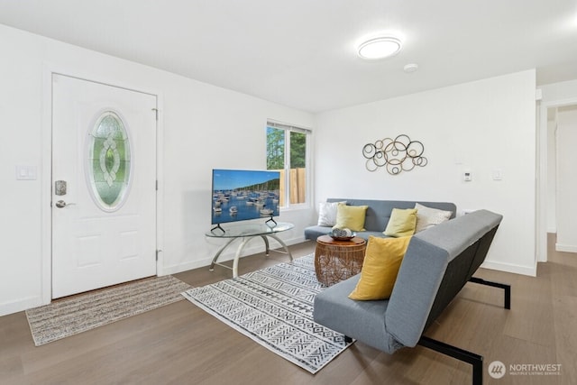 1115 207th Pl NE, Sammamish, WA 98074 - living area featuring wood finished floors and baseboards