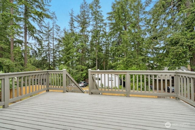 1115 207th Pl NE, Sammamish, WA 98074 - view of wooden terrace