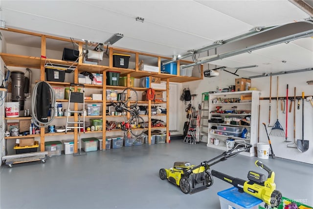2835 Aspen Shores Dr, East Wenatchee, WA 98802 - garage with a garage door opener