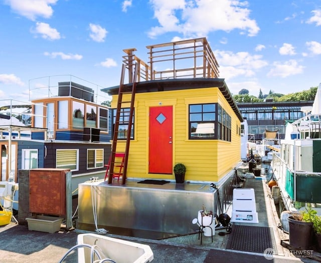 2040 Westlake Ave N Unit 17, Seattle, WA 98109 - view of front of home