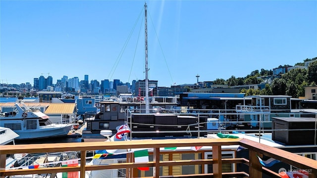 2040 Westlake Ave N Unit 17, Seattle, WA 98109 - view of city skyline