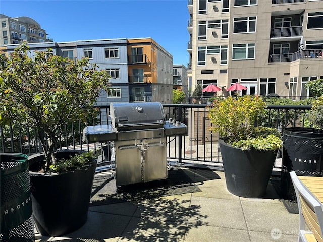 2721 1st Ave Unit 103, Seattle, WA 98121 - view of patio featuring area for grilling
