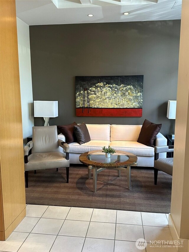 2721 1st Ave Unit 103, Seattle, WA 98121 - common area featuring recessed lighting