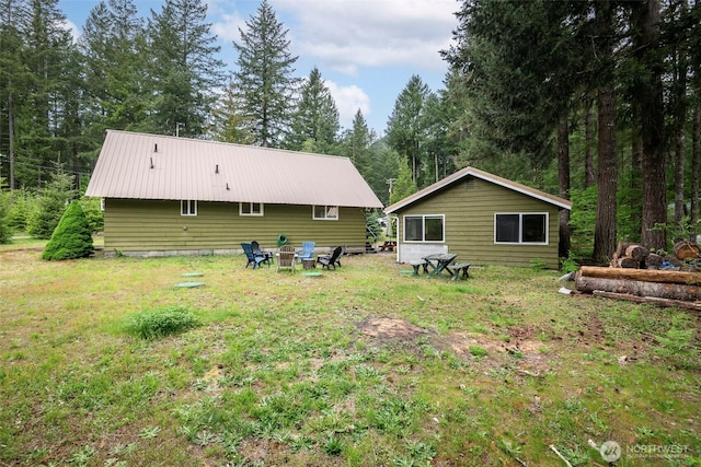 100 Aspen Ln, Packwood, WA 98361 - back of house with a lawn