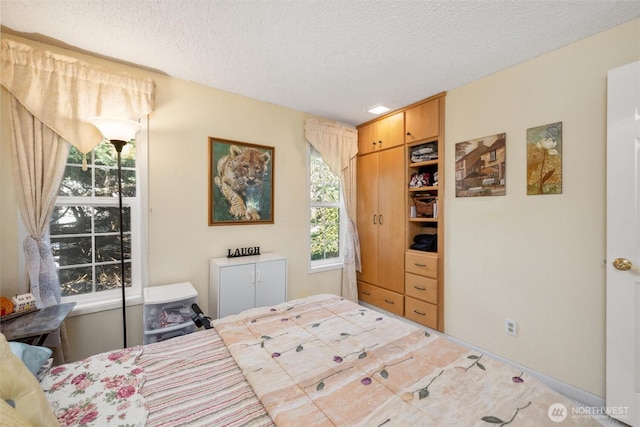 5418 Nootka Loop, Blaine, WA 98230 - bedroom featuring a textured ceiling