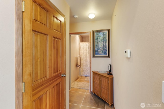 20501 Delta Rd NW, Soap Lake, WA 98851 - hall featuring light tile patterned floors