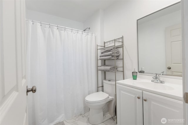 20501 Delta Rd NW, Soap Lake, WA 98851 - full bath featuring toilet, marble finish flooring, vanity, and curtained shower