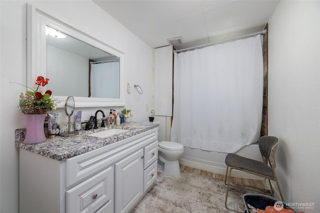 2809 E Sunset, Bellingham, WA 98226 - full bath featuring vanity, toilet, shower / bath combo, and wood finished floors