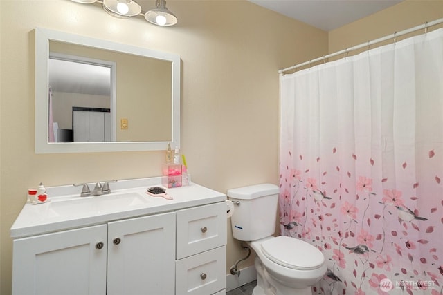 61 Patriot Way, Sequim, WA 98382 - bathroom with toilet, vanity, and a shower with curtain