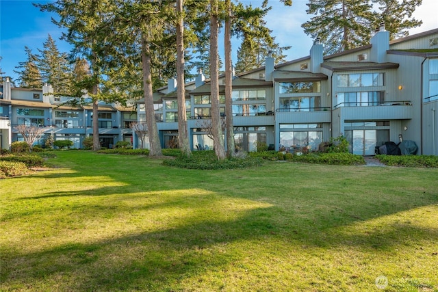 7806 Birch Bay Dr Unit 515, Blaine, WA 98230 - surrounding community featuring a yard