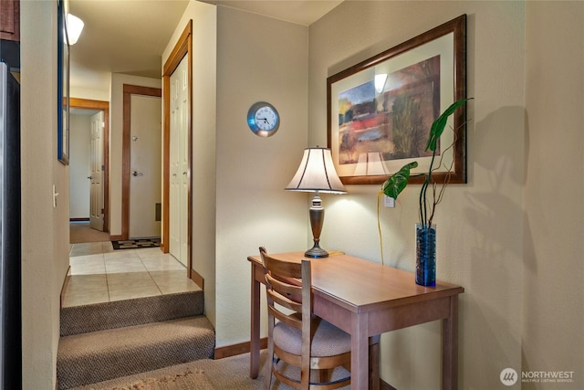 7806 Birch Bay Dr Unit 515, Blaine, WA 98230 - hall featuring baseboards