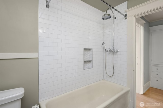 1618 Lakeview Blvd E, Seattle, WA 98102 - full bath with toilet, bathing tub / shower combination, and wood finished floors