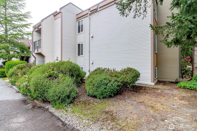 14650 NE 32nd St Unit A-13, Bellevue, WA 98007 - view of side of property