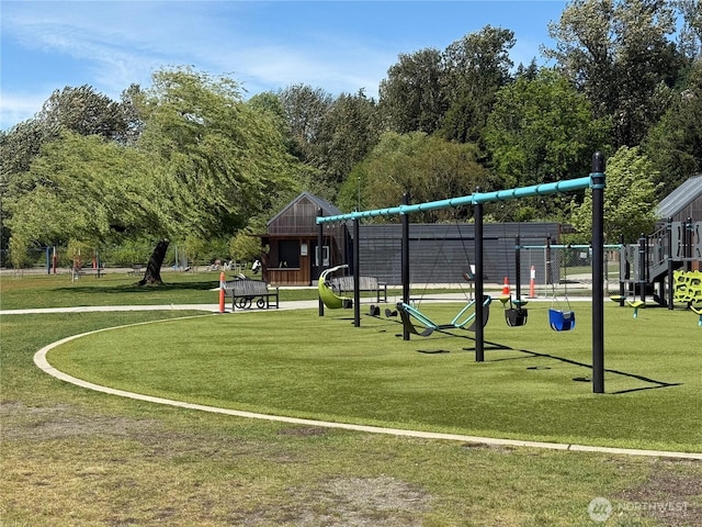 12044 96th Ave NE Unit 211, Kirkland, WA 98034 - view of home's community with a lawn