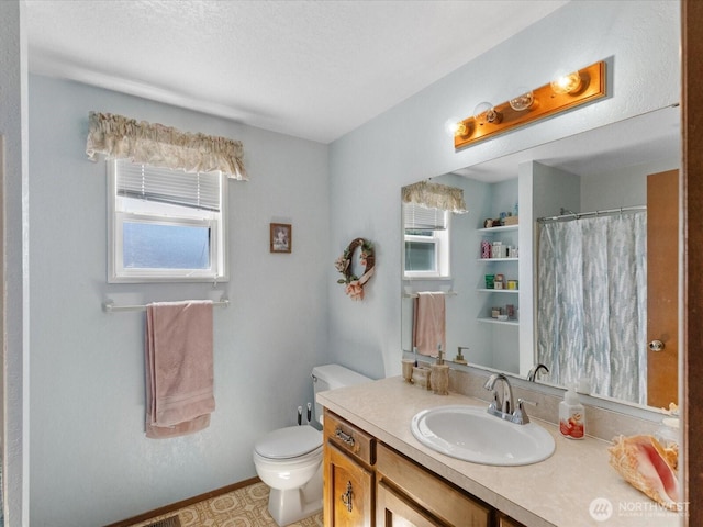 17417 29th Dr SE, Bothell, WA 98012 - full bathroom with toilet, vanity, and curtained shower