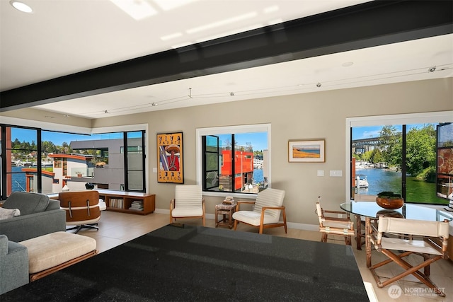 2821 Fairview Ave E Unit 5, Seattle, WA 98102 - community lobby featuring beam ceiling