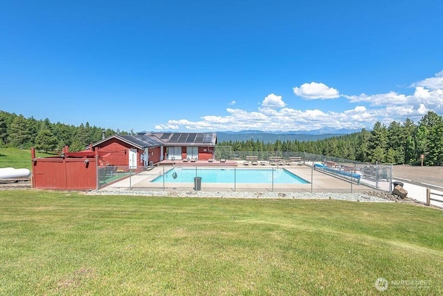 20 Skull Springs Rd, Cle Elum, WA 98922 - community pool featuring a mountain view and a patio