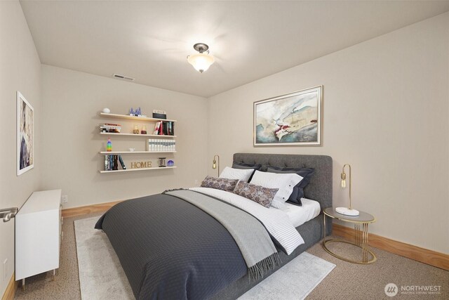 2677 Sumac Ln, Leavenworth, WA 98826 - carpeted bedroom featuring baseboards