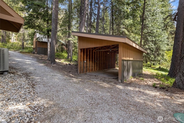 2677 Sumac Ln, Leavenworth, WA 98826 - garage featuring cooling unit
