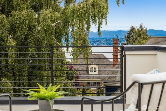 1106B 34th Ave, Seattle, WA 98122 - balcony with a mountain view