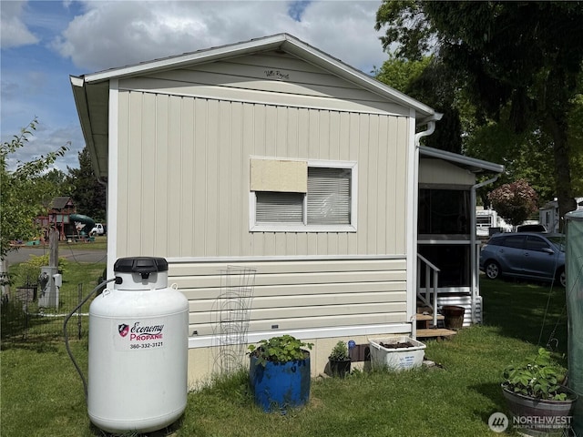view of side of home