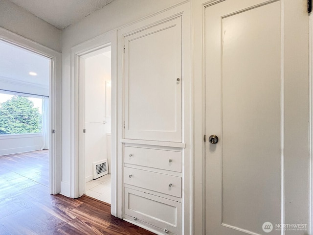 1915 Dexter Ave N, Seattle, WA 98109 - view of closet