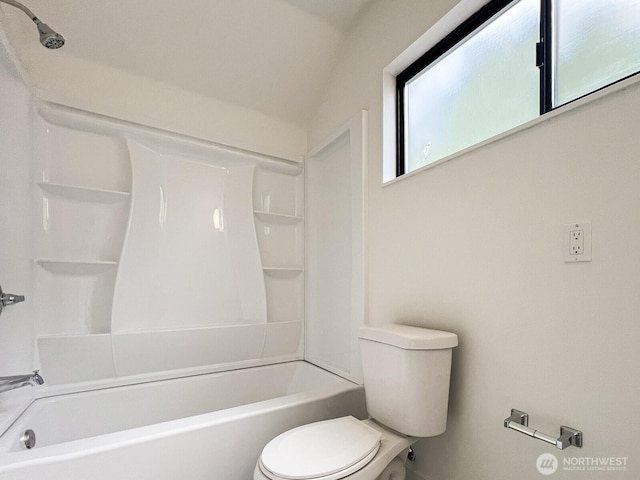 1915 Dexter Ave N, Seattle, WA 98109 - bathroom featuring toilet and washtub / shower combination