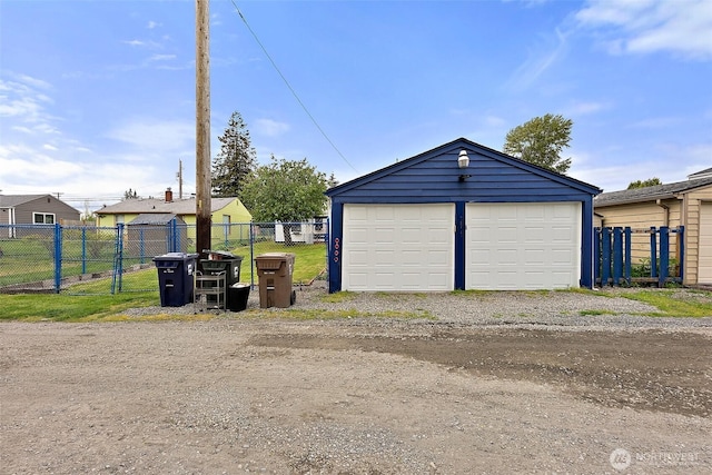 1811 S Sprague Ave, Tacoma, WA 98405 - detached garage with fence