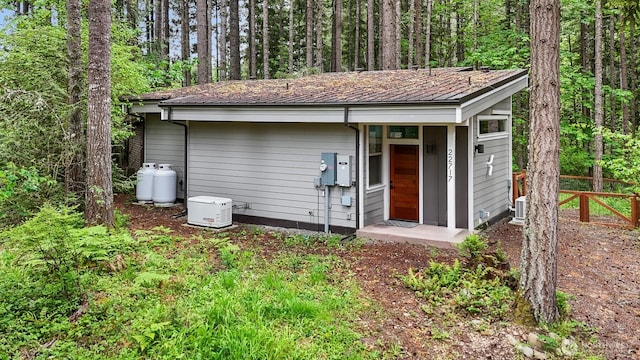 22717 Briarwood Ct SE, Yelm, WA 98597 - view of outbuilding featuring fence