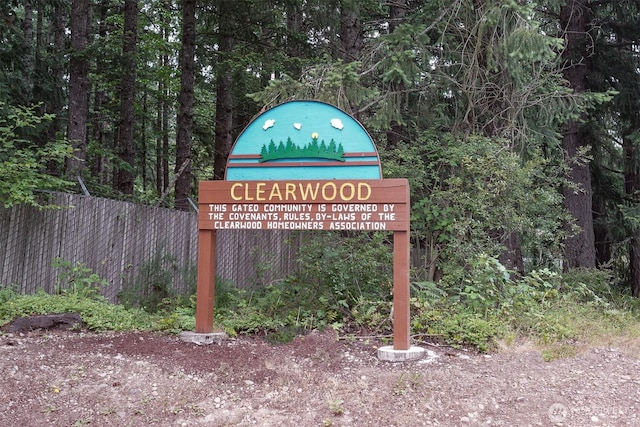 22717 Briarwood Ct SE, Yelm, WA 98597 - community / neighborhood sign featuring fence