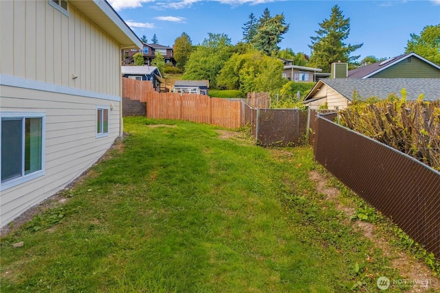 21326 5th Ave S, Des Moines, WA 98198 - view of yard
