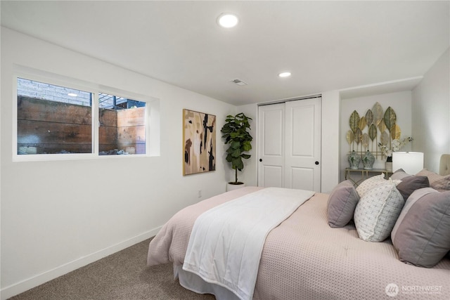 21326 5th Ave S, Des Moines, WA 98198 - bedroom with carpet flooring, baseboards, recessed lighting, and a closet