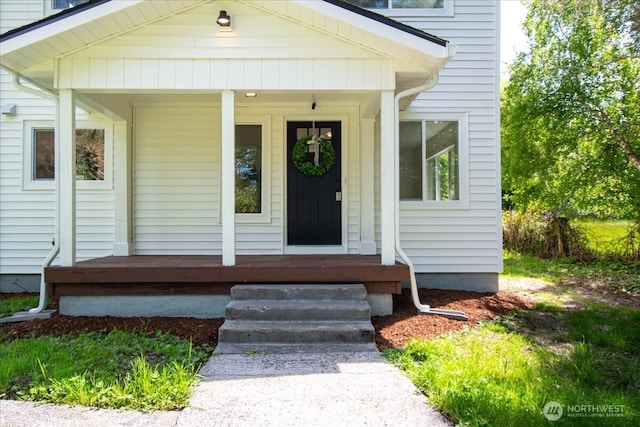 1405 33rd St, Seaview, WA 98644 - entrance to property featuring a porch