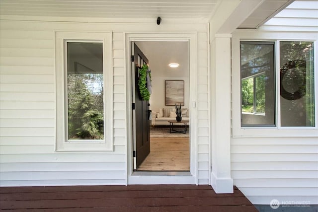 1405 33rd St, Seaview, WA 98644 - view of doorway to property
