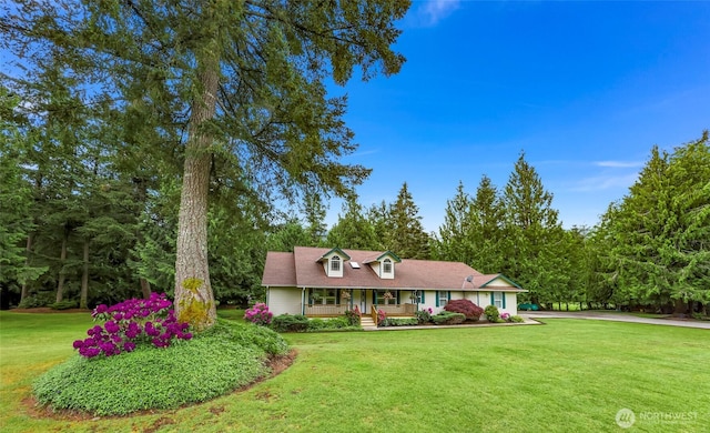8368 Birdsview Meadows Ln, Concrete, WA 98237 - view of front facade with a front lawn and a porch