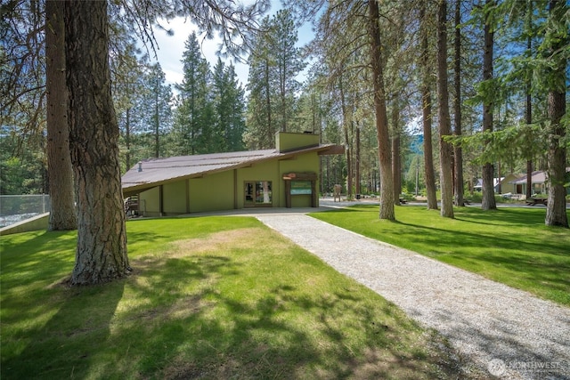 22713 Saddle St, Leavenworth, WA 98826 - view of property's community featuring driveway and a carport