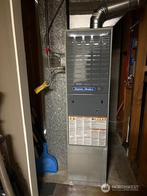 10644 19th Ave SW, Seattle, WA 98146 - utilities featuring heating unit
