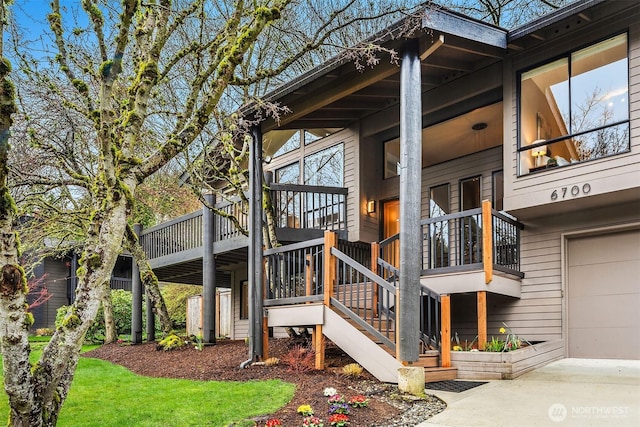 6700 81st Ave SE, Mercer Island, WA 98040 - view of property exterior with a garage
