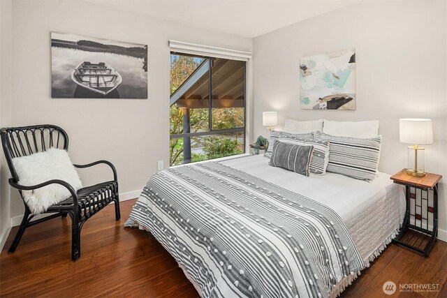6700 81st Ave SE, Mercer Island, WA 98040 - bedroom featuring baseboards and wood finished floors