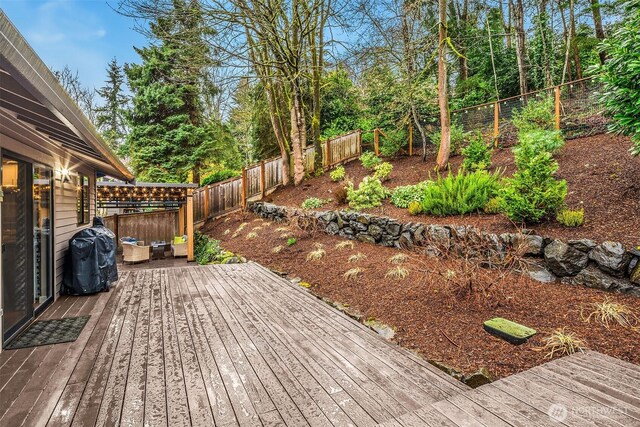 6700 81st Ave SE, Mercer Island, WA 98040 - wooden deck featuring a fenced backyard