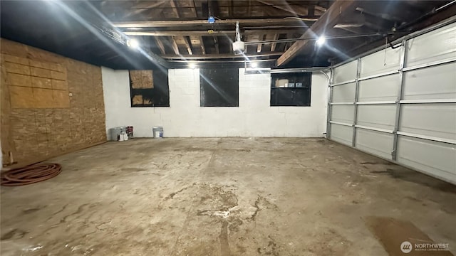35603 Military Rd S, Auburn, WA 98001 - garage with a garage door opener