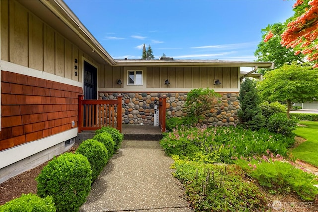 321 Park Pl, Lynden, WA 98264 - entrance to property featuring stone siding and board and batten siding