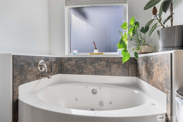 1339 E 51st St, Tacoma, WA 98404 - full bathroom featuring a tub with jets and healthy amount of natural light