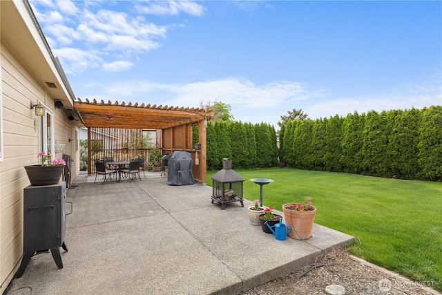 336 Spring Cir SW, Mattawa, WA 99349 - view of patio with a pergola, outdoor dining area, and grilling area