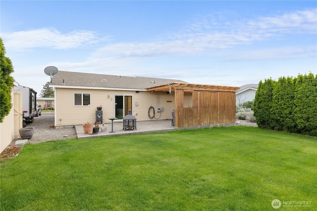 336 Spring Cir SW, Mattawa, WA 99349 - back of house with a patio area, a yard, and a pergola