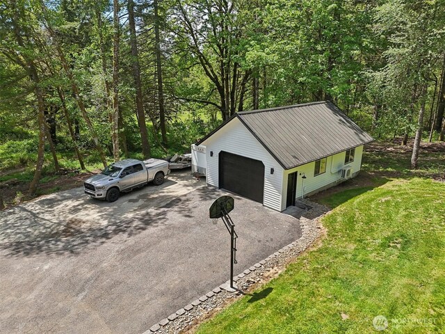 15513 NE Beebe Rd, Battle Ground, WA 98604 - detached garage with a wooded view