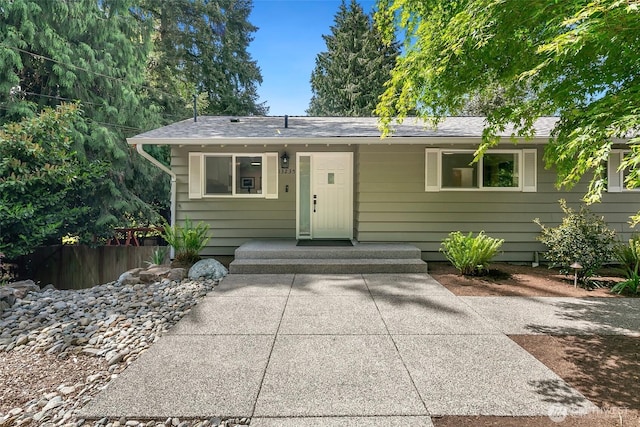13235 68th Pl NE, Kirkland, WA 98034 - view of front facade with fence