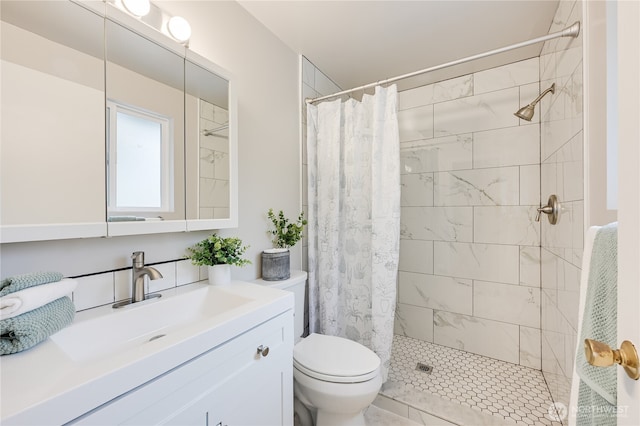 5915 148th Pl SW, Edmonds, WA 98026 - bathroom with a tile shower, toilet, and vanity