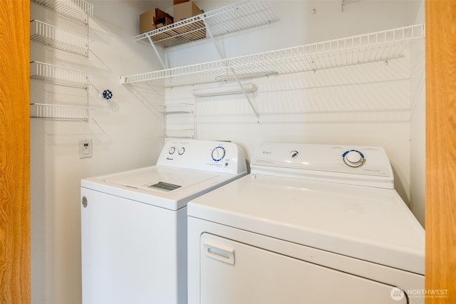 10825 SE 200th St Unit C104, Kent, WA 98031 - laundry room with washing machine and dryer