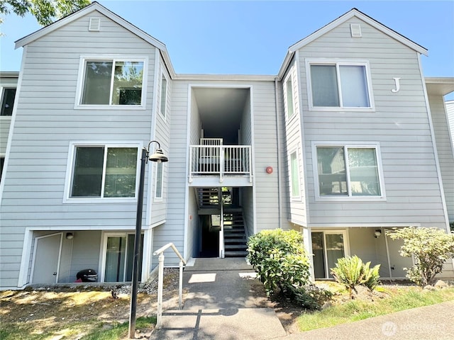 975 Aberdeen Ave NE Unit J303, Renton, WA 98056 - photo 2